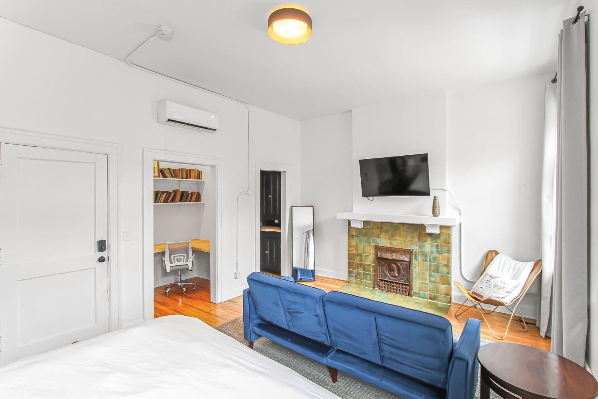 Library Square Suites 托莱多 外观 照片